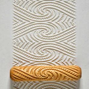 MKM Big Hand Roller 12cm Maori Spirals
