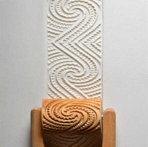 MKM Handle Roller 6cm Maori Spirals