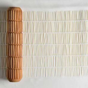 MKM Big Hand Roller 12cm Layered Lines