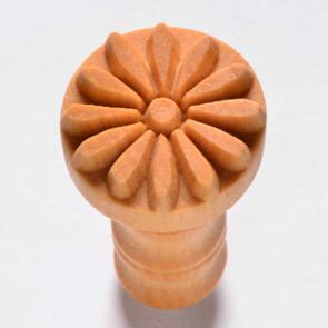MKM Round Stamp 2.5cm Medium Flower