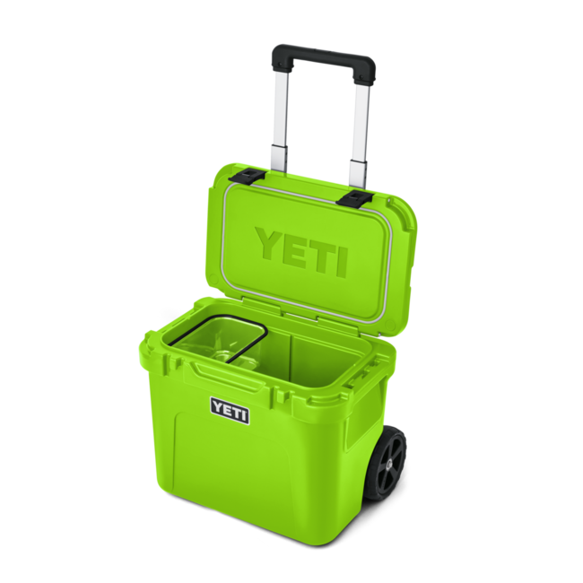 YETI Roadie 32 Wheeled Hard Cooler Hover