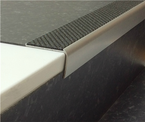 Tredsafe Long Front Single AA107 Rakeback - no insert (sold per metre)