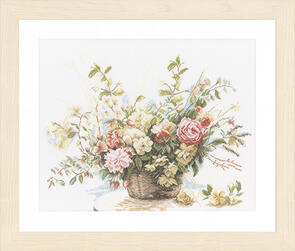 Lanarte Cross Stitch Kit - Bouquet of roses (on Linen)
