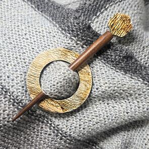 Alpaca Yarns Shawl Pin - Antique wood on horn
