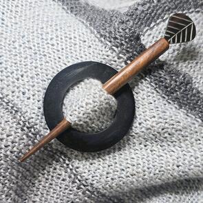 Alpaca Yarns Shawl Pin - Black Ring