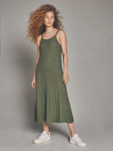 Sandnes Garn Knitting Pattern - Mossdress