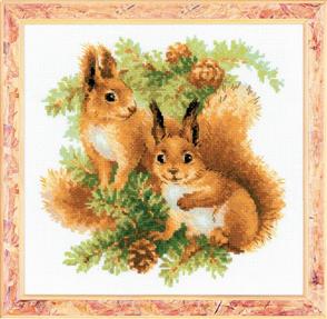 Riolis Squirrels - Cross Stitch Kit