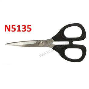 KAI 5135: 5 1/2 inch Embroidery Scissors