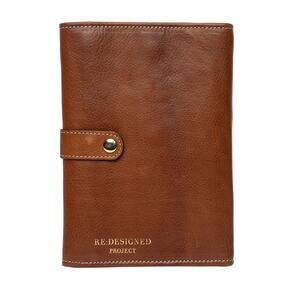 RE:DESIGNED Project 7 - Fixed Circular Needle Case - Walnut/Gold