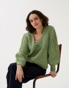 Sirdar 10786 Cardigan - Knitting Pattern / Kit