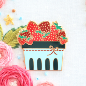 Flamingo Toes Needle Minder - Strawberry Basket