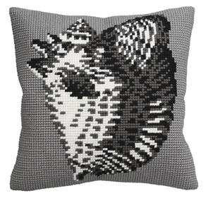 Collection D'Art Needlepoint Cushion Kit - CONQUE