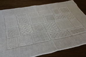 The Kiwi Stitch & Knit Co Danish Pulled Thread Placement Pattern