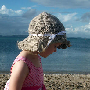 Holland Designs Crochet Pattern - Wide Brim Sunhat