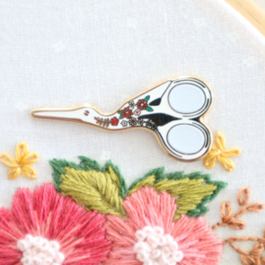 Flamingo Toes Needle Minder - Embroidery Scissors
