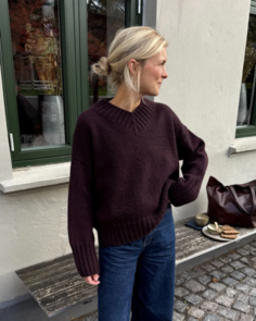 Petite Knit Hannah Sweater V-Neck - Knitting Pattern