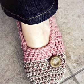 Holland Designs Crochet Pattern - Cakewalk Slippers