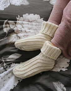 Holland Designs Crochet Pattern - Not Knit Slippers