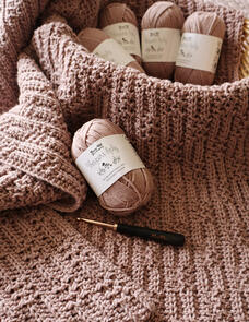 Holland Designs Crochet Pattern - Primrose Baby Blanket