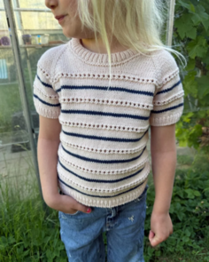 Petite Knit Ida Tee Junior - Knitting Pattern / Kit