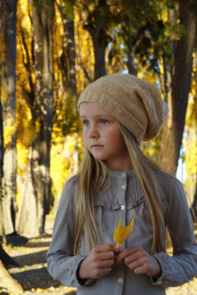 Lisa F LC35 - Polka Dot Slouch - Knitting Pattern / Kit