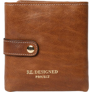 RE:DESIGNED Project 34 - Interchangeable Needle Case - Walnut/Gold
