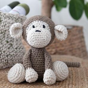 Hoooked Amigurumi Kit : Monkey Mace - Taupe