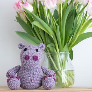 Hoooked Amigurumi Kit : Hippo Hugo - Orchid
