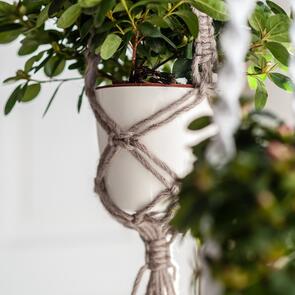 Hoooked Jute : Macrame Hanging Basket - Cinnamon Taupe