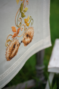 Vervaco Table Runner Kit Hedgehogs And Autumn Leaves