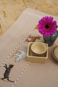 Vervaco Tablecloth Kit Cats of all colours