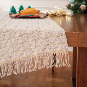 Hoooked Eco Barbante Milano + Odyssey Lurex : Table Runner Salzburg