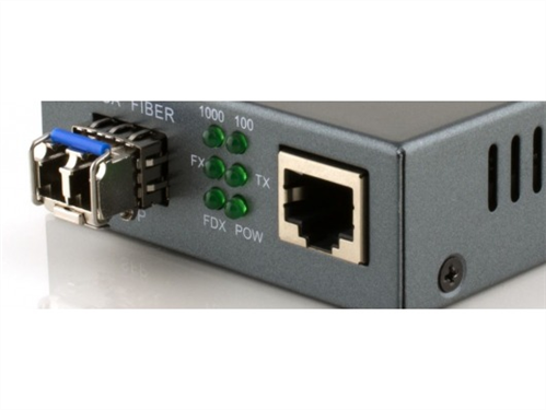 Gigabit RJ45 to Single-Mode Fibre Media Converter, LC Connector, 10KM (GVT-2000 1000BASE-T to 1000BASE-X Converter with SFP-321 Single-mode